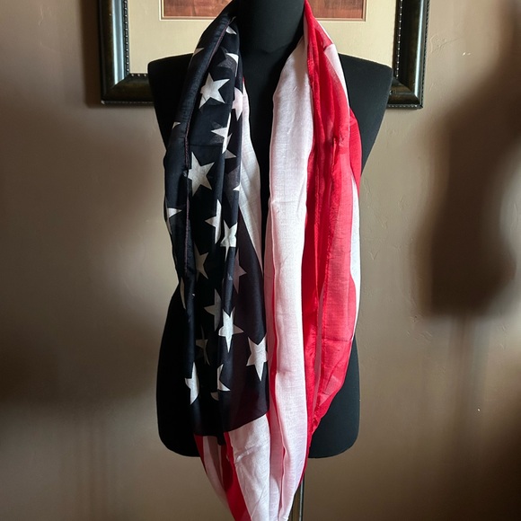 Patriotic American Flag Infinity Scarf NWT OSFA - Picture 4 of 8